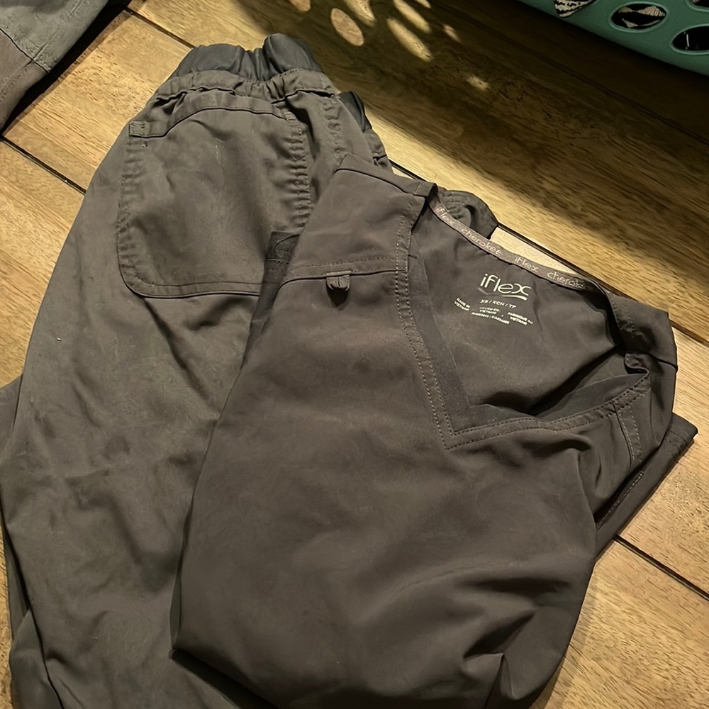 Cherokee scrubs